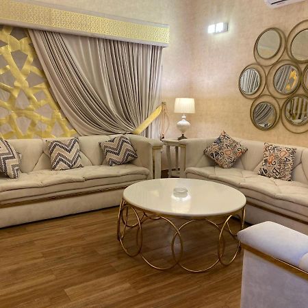 Burj Al Bahria Town Luxury Suites Lahore Exterior photo