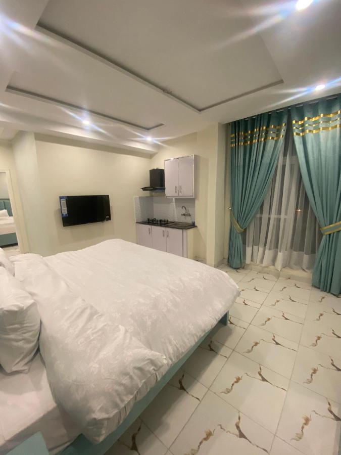 Burj Al Bahria Town Luxury Suites Lahore Exterior photo