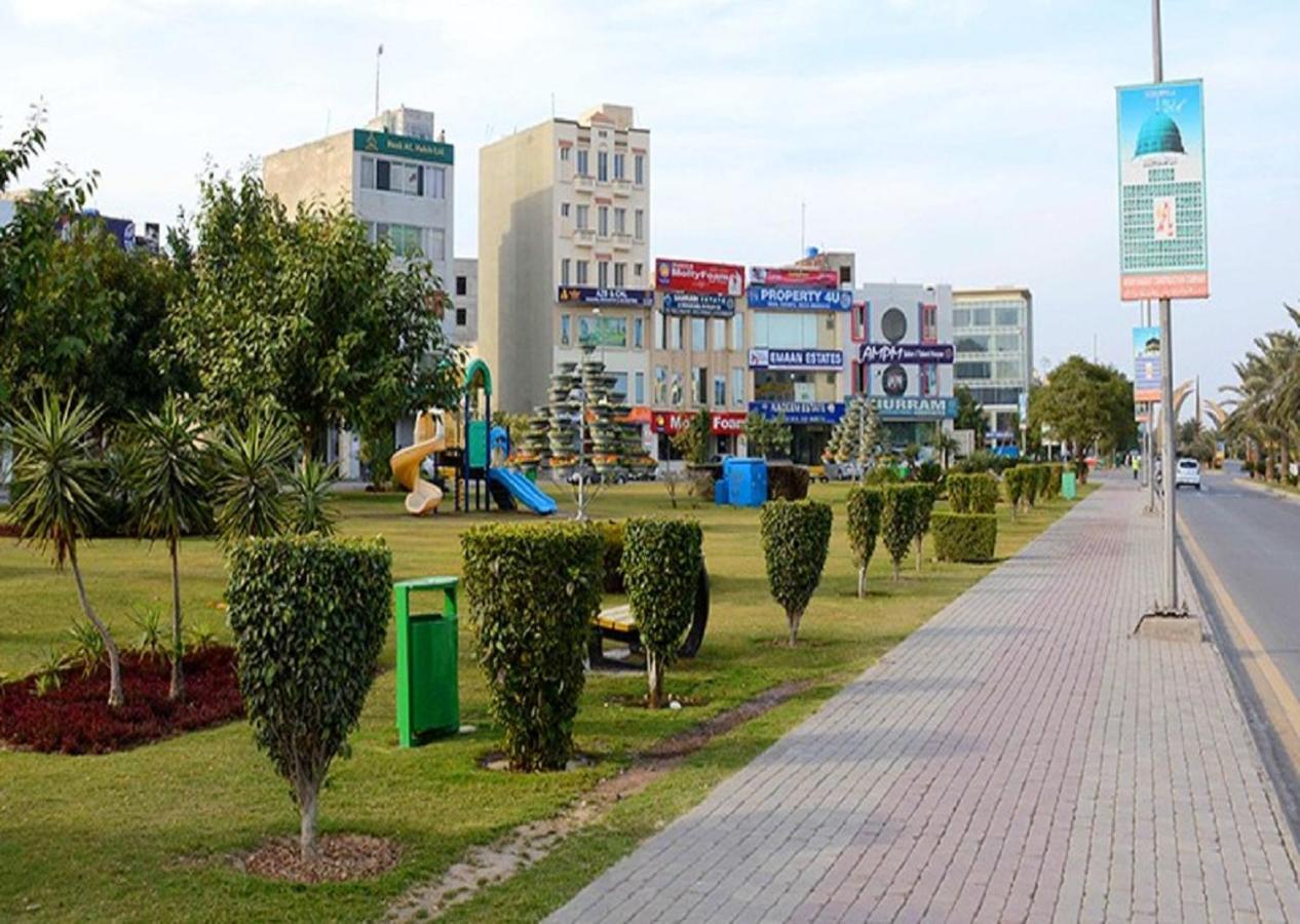 Burj Al Bahria Town Luxury Suites Lahore Exterior photo